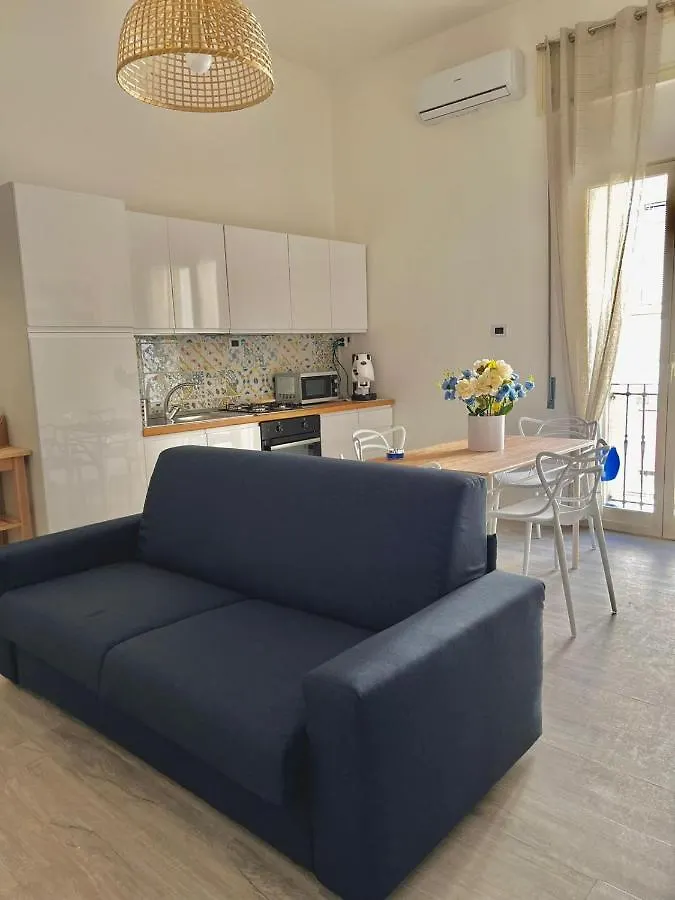 Zara Home - Free Parking Naples Apartment