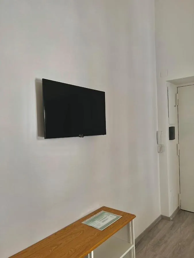 Zara Home - Free Parking Naples Apartment